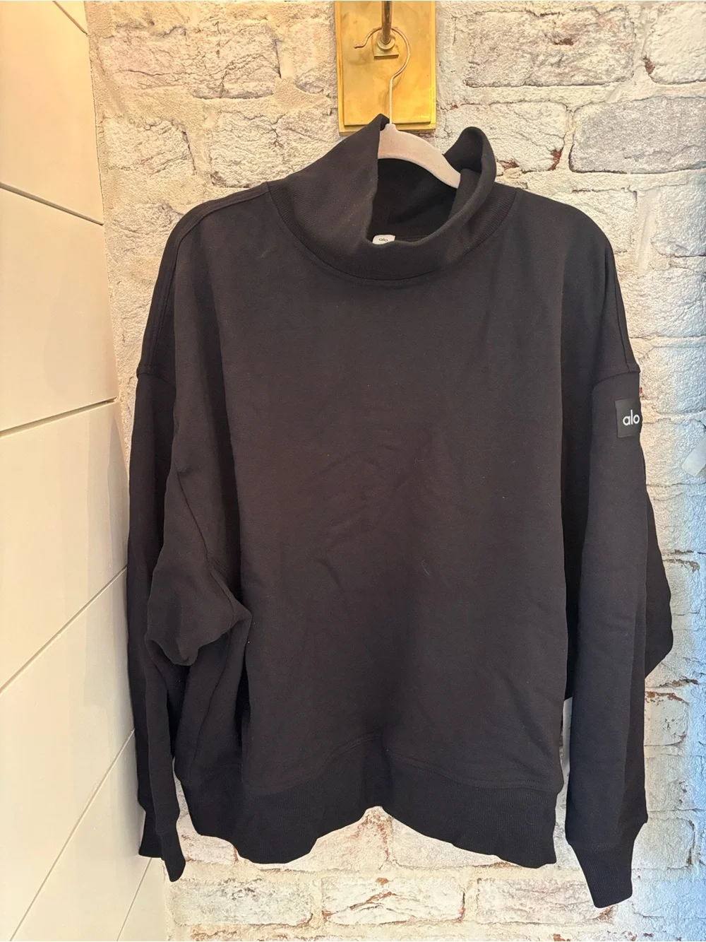 NWT Alo Hazy Mock Neck Pullover sz L Black